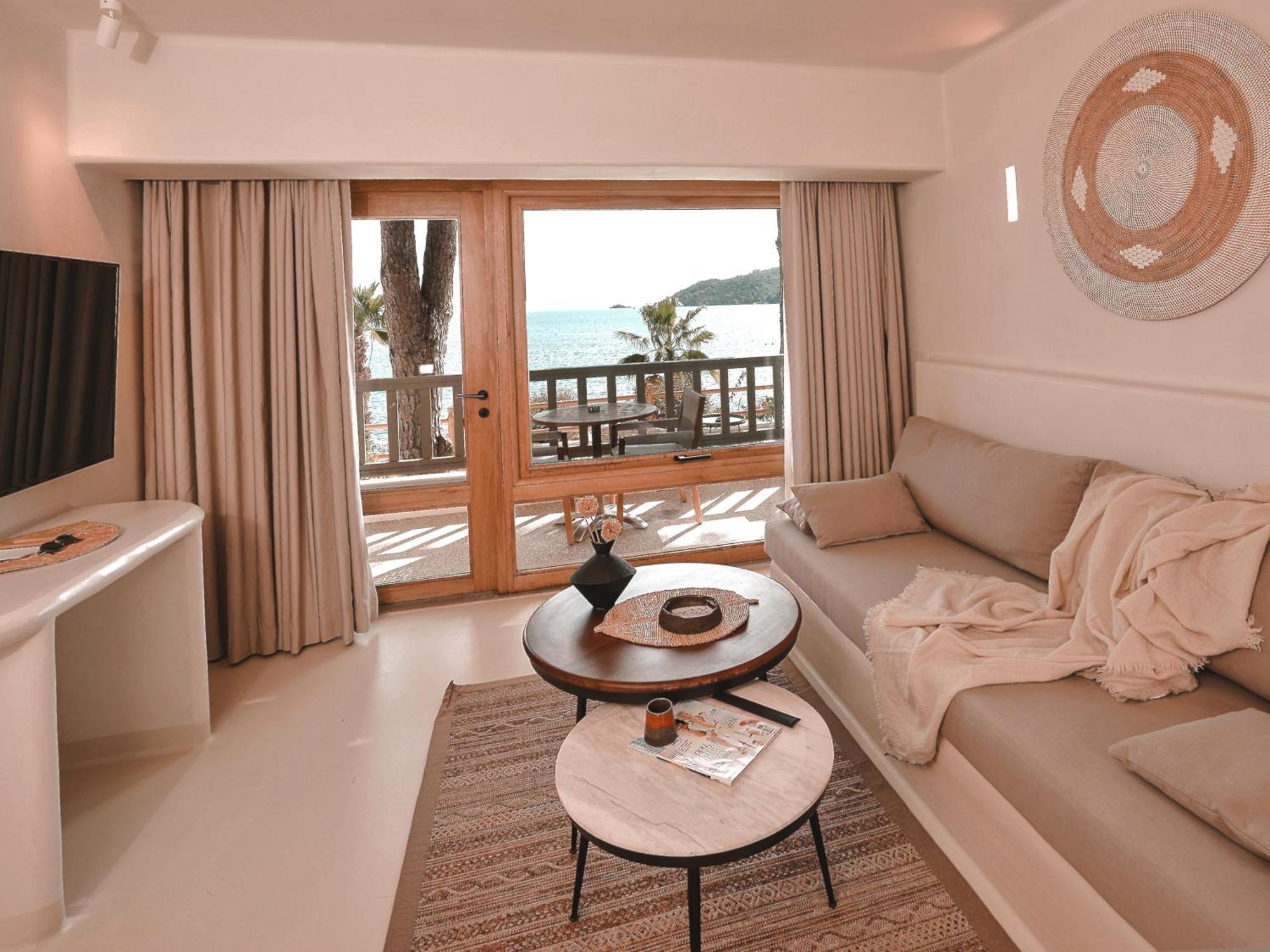 Perios Beach House - Adults Only 图兰克 外观 照片