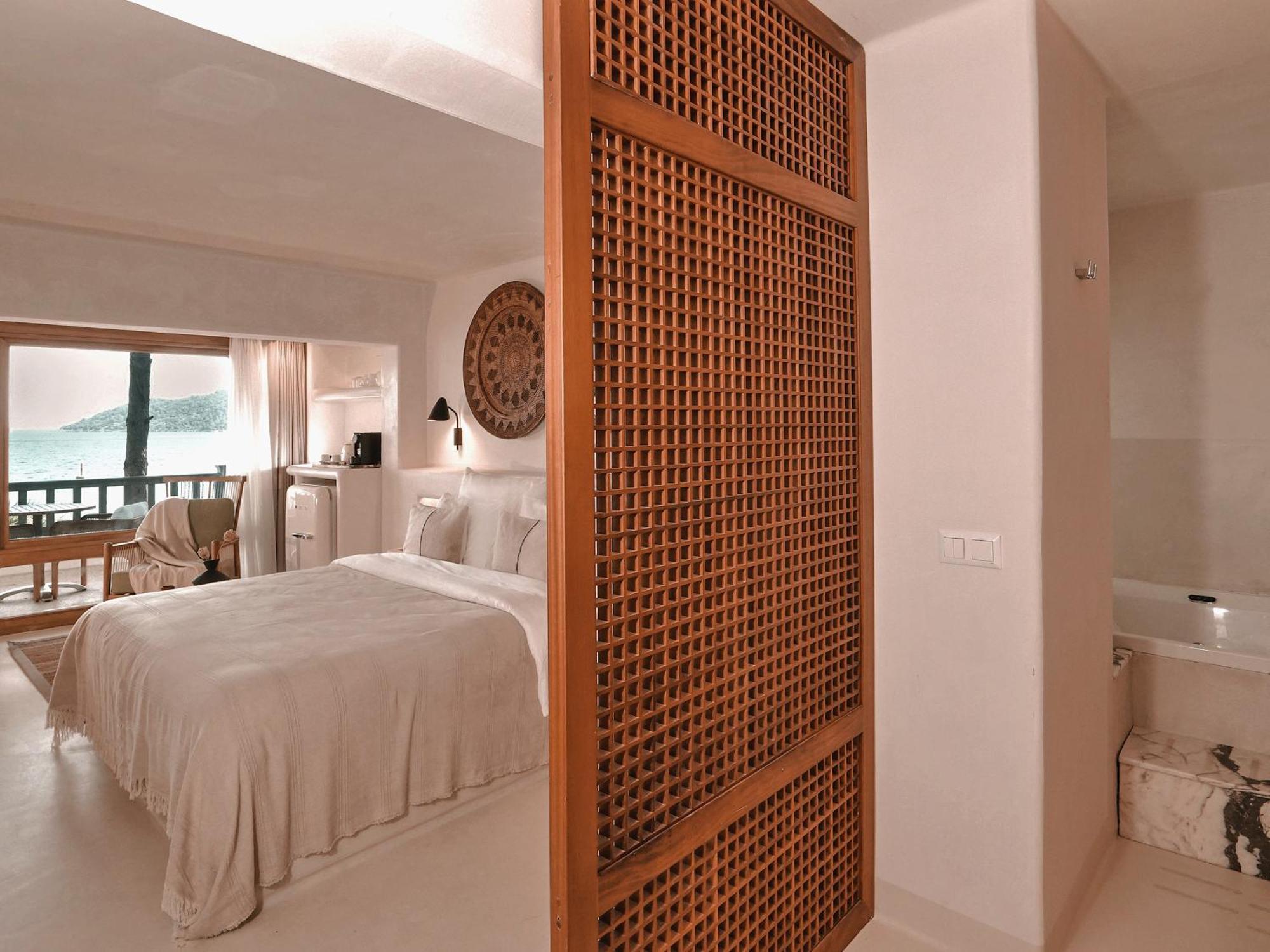 Perios Beach House - Adults Only 图兰克 客房 照片